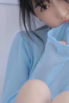 女生把球球给男生抓的视频